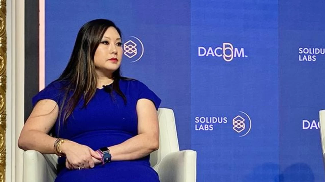 Caroline Pham: CFTC Geçici Başkanı